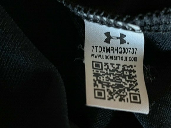 Under Armour Spellout Loose Coupe Heat Gear Short Sleeve TShirt SZ YL Black - Picture 8 of 9
